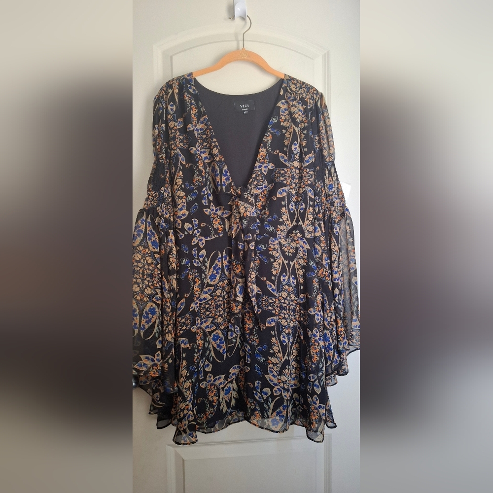 Vici Pasley Floral Minidress Top Sz L BELL SLEEVE V NECK FAIRYGOTH BOHEM BELL